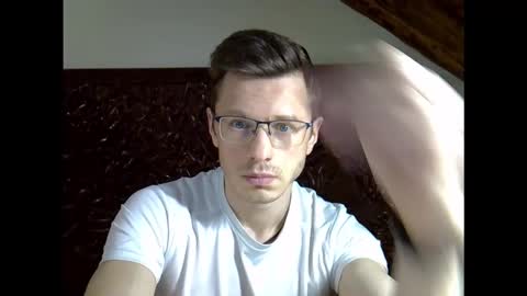 Andrew independent model 2000-0000 CET daily online show from February 2026 08:18:02 PM