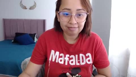 LUMI     online show from January 2025 09:03:01 PM