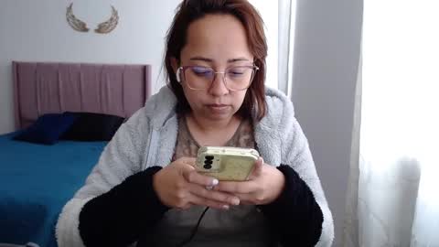 LUMI     online show from January 2025 09:03:01 PM