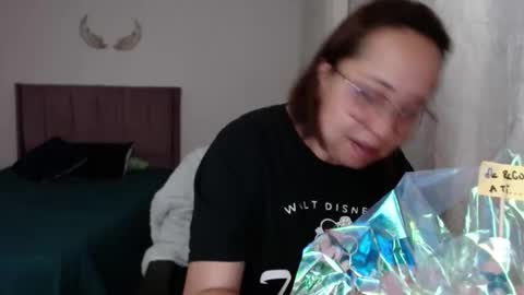 LUMI     online show from January 2025 12:38:01 AM