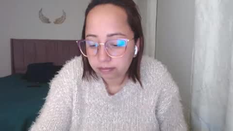 LUMI     online show from January 2025 12:49:02 AM