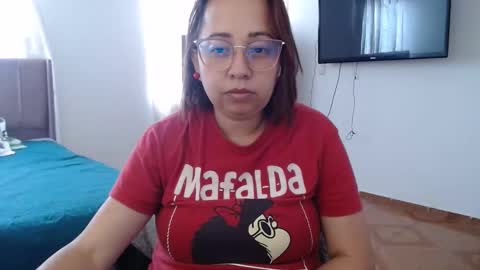 LUMI     online show from January 2025 07:31:01 PM