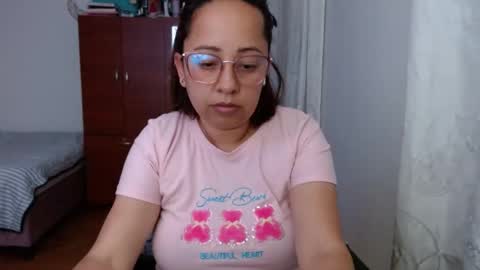 LUMI     online show from February 2025 01:03:02 AM