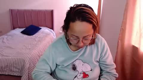 LUMI     online show from September 2025 01:57:02 PM