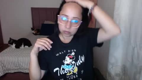 LUMI     online show from November 2025 12:35:01 AM