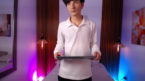 Snapshot of lumiernova chatting on April 2026 08:37:01 PM Lumier online show from April 2026 08:37:01 PM