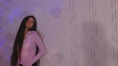 Snapshot of lumiheart chatting on November 2025 04:24:01 PM Anora online show from November 2025 04:24:01 PM