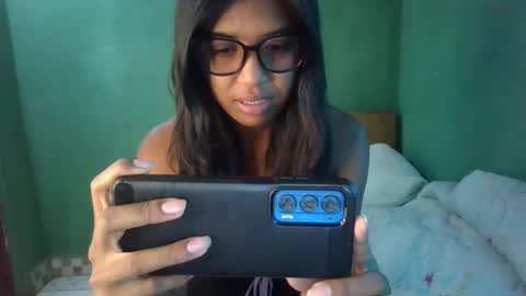 luna8184 online show from March 2026 12:31:01 PM