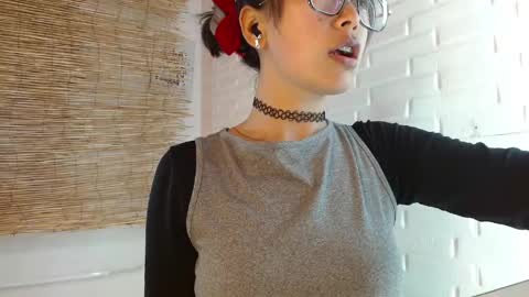 Luna online show from April 2026 05:08:01 AM