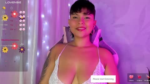 Snapshot of luna__cute chatting on December 2024 02:27:01 AM Luna online show from December 2024 02:27:01 AM