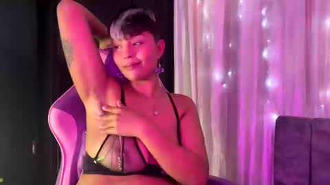 Snapshot of luna__cute chatting on February 2025 06:04:01 PM Luna online show from February 2025 06:04:01 PM