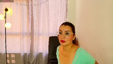 luna__velvet online show from July 2026 12:44:02 PM