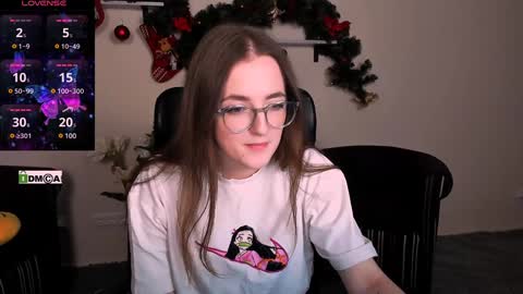 luna_berryy online show from January 2025 11:23:01 PM