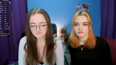 luna_berryy online show from January 2025 08:40:01 PM