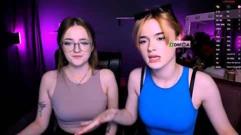 luna_berryy online show from February 2025 08:39:01 PM