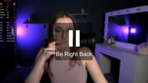 luna_berryy online show from March 2025 12:31:01 AM