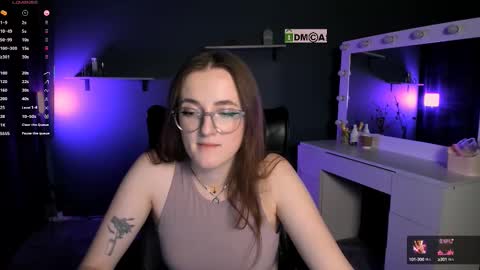 luna_berryy online show from March 2025 03:35:01 AM