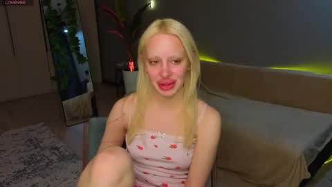 luna_beverly online show from May 2026 08:16:02 PM
