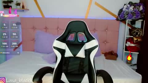 Luna online show from January 2026 09:50:01 PM