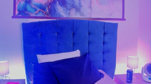 luna_blush_ online show from December 2025 04:53:02 AM