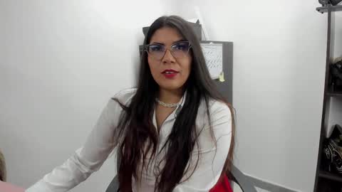 luna  online show from September 2025 11:12:02 AM