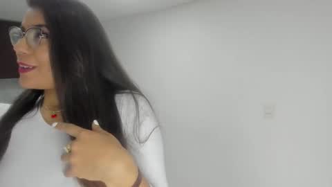 luna  online show from January 2026 11:15:02 AM