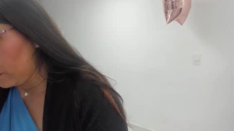 luna  online show from February 2026 11:00:01 AM