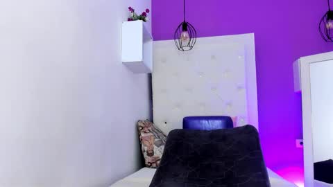 Snapshot of luna_ebony69 chatting on November 2025 11:43:02 AM Luna online show from November 2025 11:43:02 AM