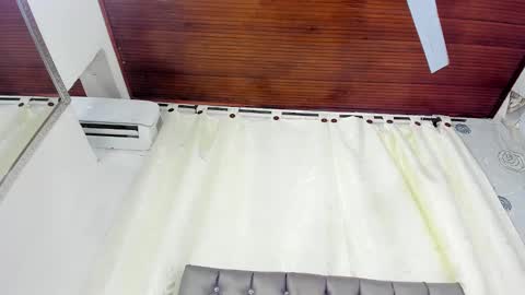 Luna Eva online show from March 2025 05:24:02 PM