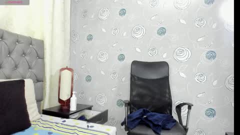 Luna Eva online show from November 2025 02:07:02 PM