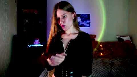 luna_evan online show from December 2025 09:14:01 AM