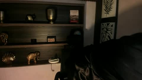 luna_ferrari online show from April 2026 12:30:02 PM