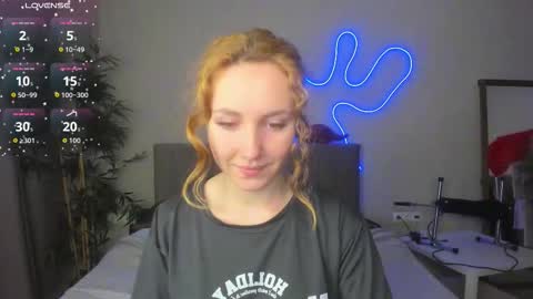 Luna online show from November 2025 12:19:01 AM