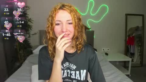 Luna online show from November 2025 12:27:02 AM