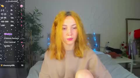 Luna online show from November 2025 12:03:02 AM