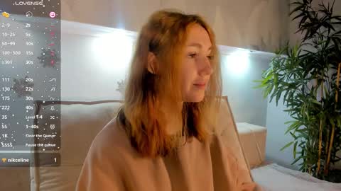 Luna online show from November 2025 11:53:01 PM