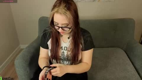 Snapshot of luna_host chatting on April 2026 01:42:02 AM Luna Host online show from April 2026 01:42:02 AM