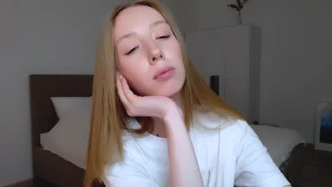 Luna online show from January 2025 02:32:02 AM