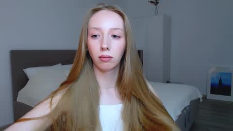 Luna online show from January 2025 08:39:01 PM