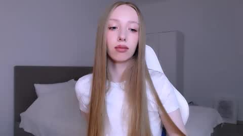 Luna online show from March 2026 09:40:02 PM