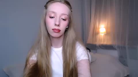 Luna online show from June 2026 10:37:01 PM