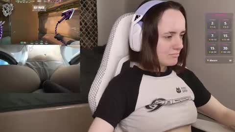 Snapshot of luna_loveeee chatting on September 2025 04:34:02 AM luna_loveeee online show from September 2025 04:34:02 AM