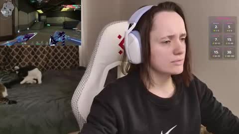 Snapshot of luna_loveeee chatting on September 2025 04:38:02 AM luna_loveeee online show from September 2025 04:38:02 AM