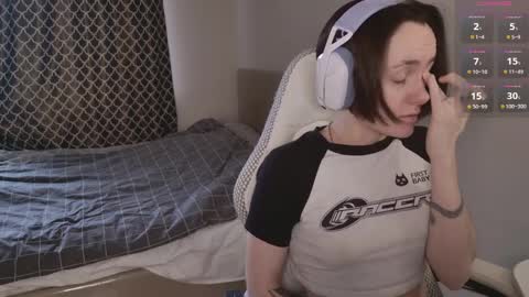 luna_loveeee online show from April 2026 04:56:01 AM