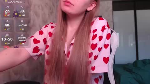 Luna online show from February 2025 07:56:02 AM