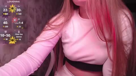 Luna online show from February 2025 10:39:02 AM