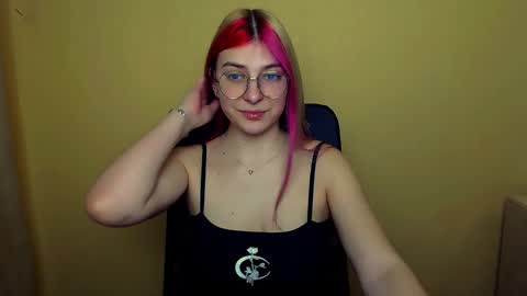 Luna online show from March 2025 08:21:02 AM