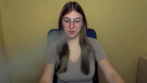 Luna online show from September 2025 09:55:01 AM