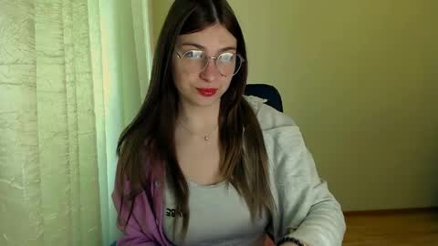 Snapshot of luna_lush_ chatting on May 2026 09:40:01 AM Luna online show from May 2026 09:40:01 AM