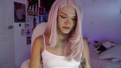 Luna online show from May 2026 07:54:02 PM